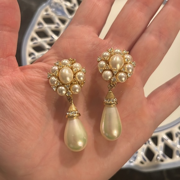 Christian Dior Vintage Clip-On Earrings Dripping in Crystals and Pearls - Picture 5 of 5
